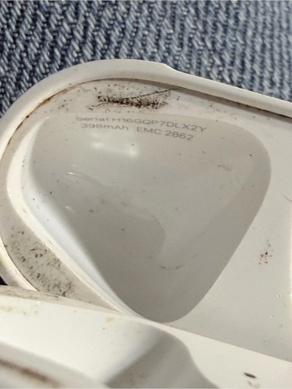 Apple White AirPods Charging Case with Pairing Button parts